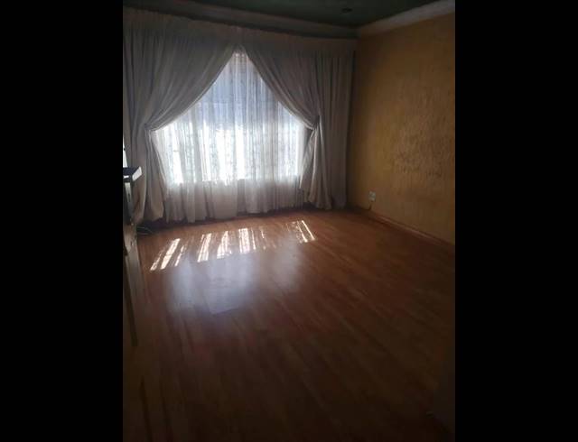 3 BEDROOM PROPERTY TO RENT IN PROTEA NORTH